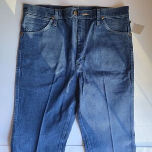 Wrangler Men's Blue Denim Jeans 100% Cotton Classic Fit Medium Wash SZ 34x36 NEW